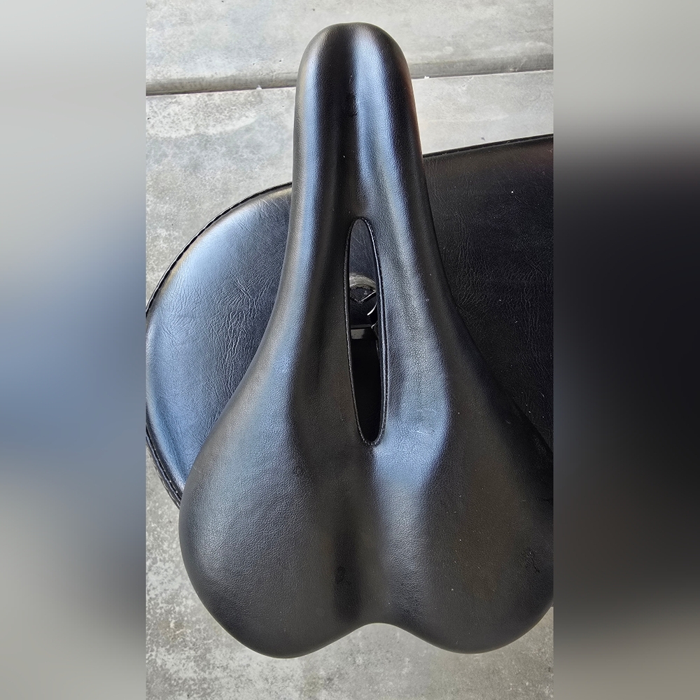 Black Bicycle Seat with Metal Rails